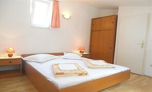 1 camera, Wi-Fi gratuito, lenzuola