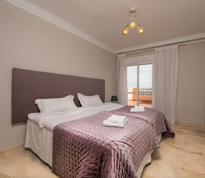 5 bedrooms, iron/ironing board, free WiFi, bed sheets - Charming Villa Rosmarin In Mijas Golf With Private Pool, Terr. & Panoramic Views (Mijas)