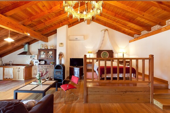 2 bedrooms, iron/ironing board, travel cot, free WiFi