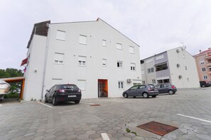 Exterior - FLORAL apartment - Desired vacation !! *** Beautiful part of city called Diklo (Zadar)