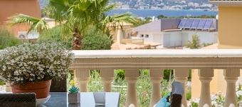 Villa de rêve avec piscine, cuisine extérieure, dans un emplacement privilégié près de Port Adriano