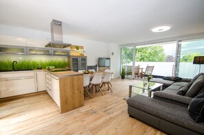 TV - Finest Penthouse Waterside Zell am See (Zell am See)