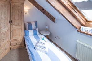 2 Schlafzimmer, Zimmersafe, Bügeleisen/Bügelbrett, WLAN