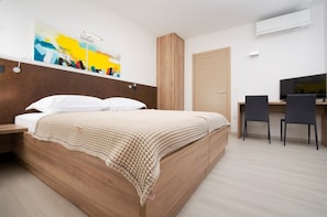 4 habitaciones, wifi y ropa de cama