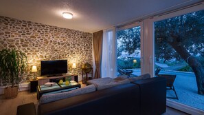 Fernseher, DVD-Player