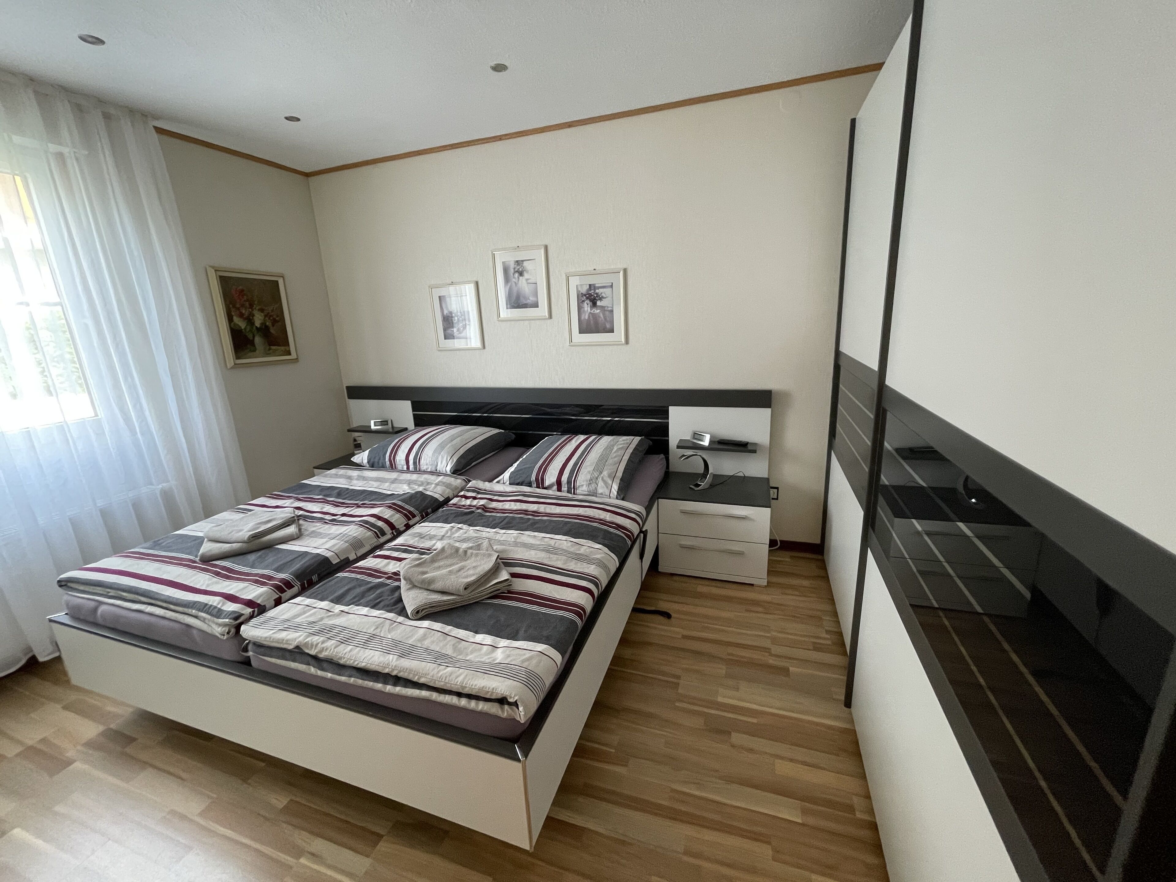 3 Schlafzimmer, Zimmersafe, Bügeleisen/Bügelbrett, kostenloses WLAN