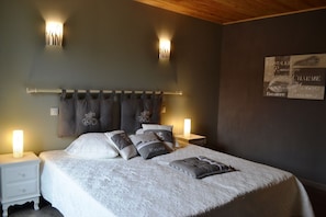 4 chambres, fer et planche Ă repasser, lit parapluie, Wi-Fi gratuit