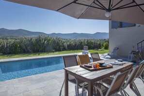 Outdoor pool, a heated pool - Casa Sicreta, Villa standing 8 pers with heated pool & AC, Lozari Corsica  (Palasca)