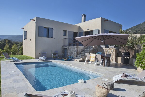 Outdoor pool, a heated pool - Casa Sicreta, Villa standing 8 pers with heated pool & AC, Lozari Corsica  (Palasca)