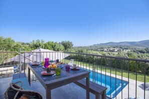 Outdoor dining - Casa Sicreta, Villa standing 8 pers with heated pool & AC, Lozari Corsica  (Palasca)