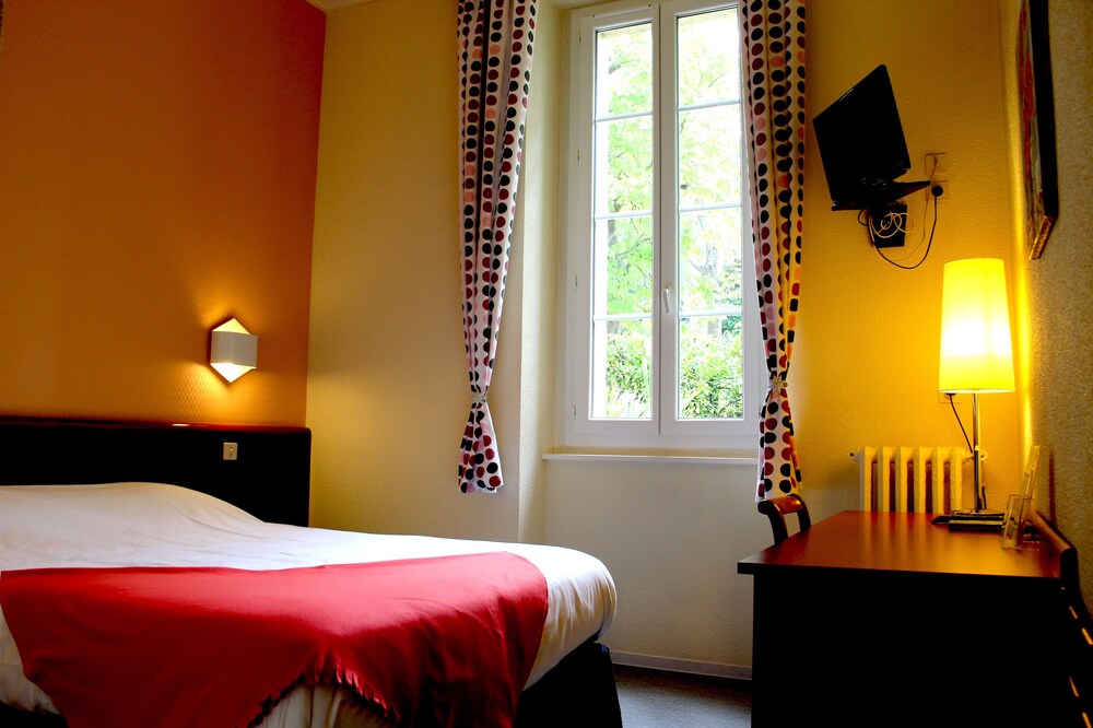 Pension hotel 30 meters from the spa