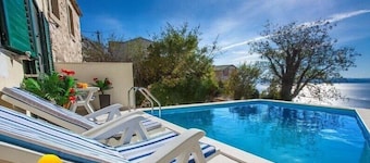 Villa Leticia in Tučepi, private pool
