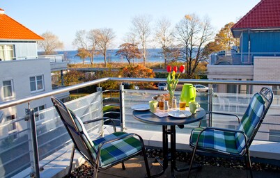 Excl. Holiday Apartment Ostseeblick 50m to the beach Underground parking + Wifi free