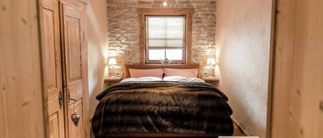 3 Schlafzimmer, Reisekinderbett, kostenloses WLAN, Bettwäsche