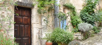 La Terrasse, 10 p., at the beautiful “Domaine de Vincenti", the Gate of Provence