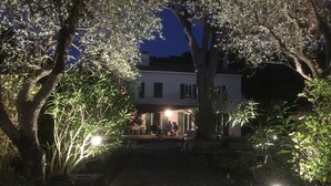 Property grounds - Charming country house "LE BOCAGE" 4* in Cassis, private pool and garden (Cassis)