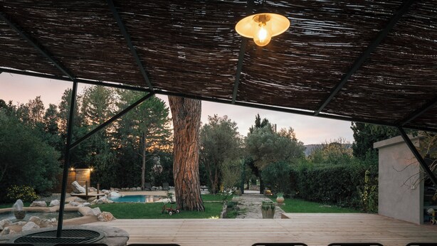 Outdoor dining - Charming country house "LE BOCAGE" 4* in Cassis, private pool and garden (Cassis)
