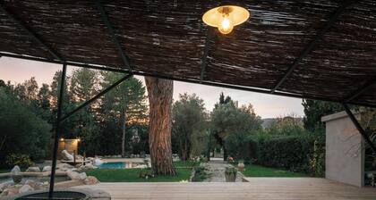 Charmante bastide "LE BOCAGE" 4* à Cassis, piscine et jardin privés