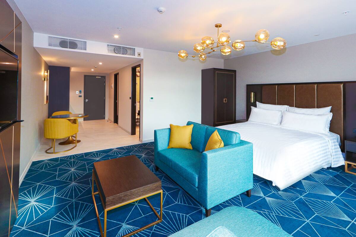 swiss-superstudio | living area | flat-screen tv