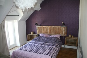 2 Schlafzimmer, schallisolierte Zimmer, Bügeleisen/Bügelbrett