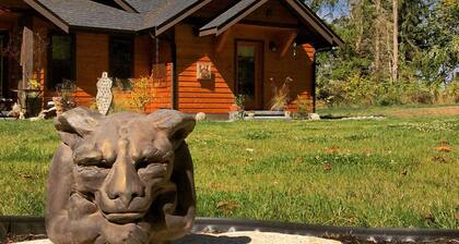 Spectacular View! 75% Discount (mo) 55% Discount (wk)