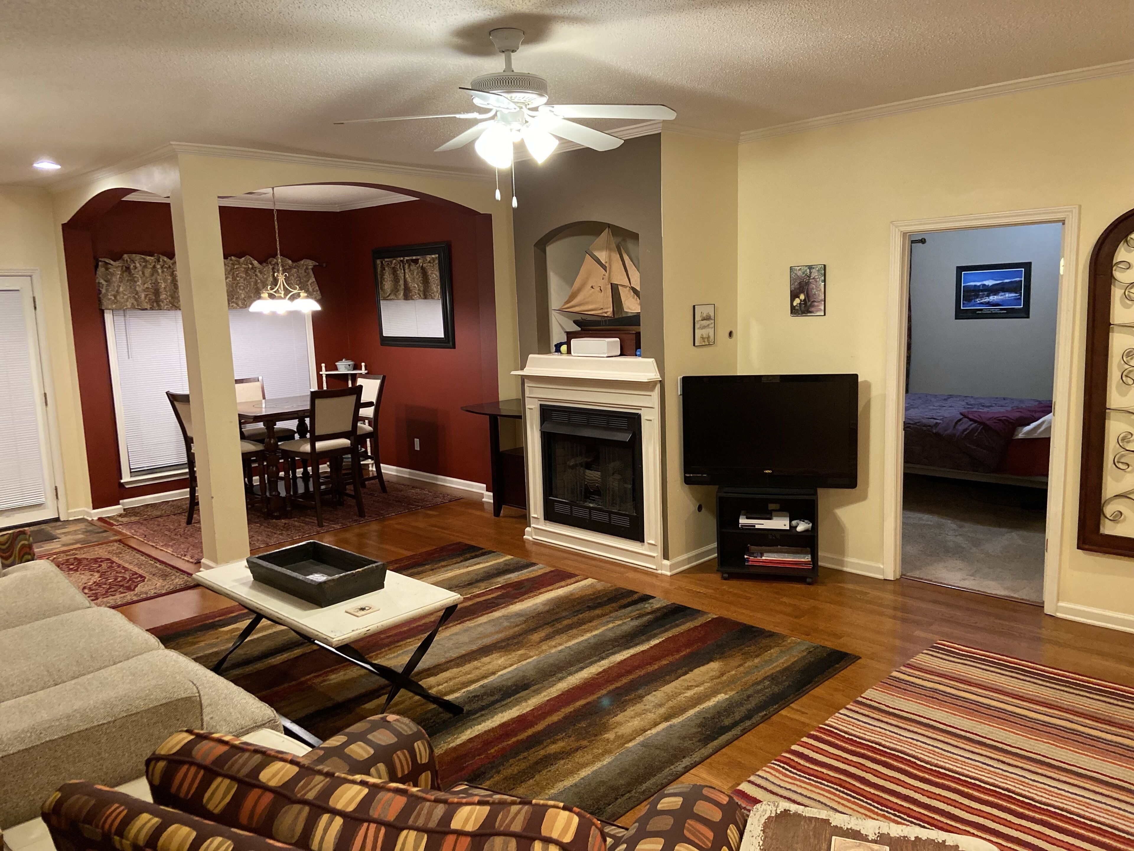 Clean & Quiet Graduation Weekend Rental