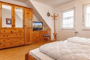 2 Schlafzimmer, Bügeleisen/Bügelbrett, kostenloses WLAN
