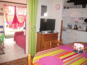 2 chambres, fer et planche à repasser, lit parapluie, Wi-Fi gratuit