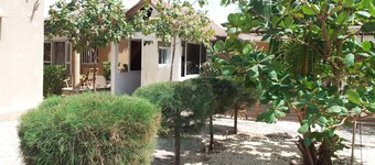 House with private pool 