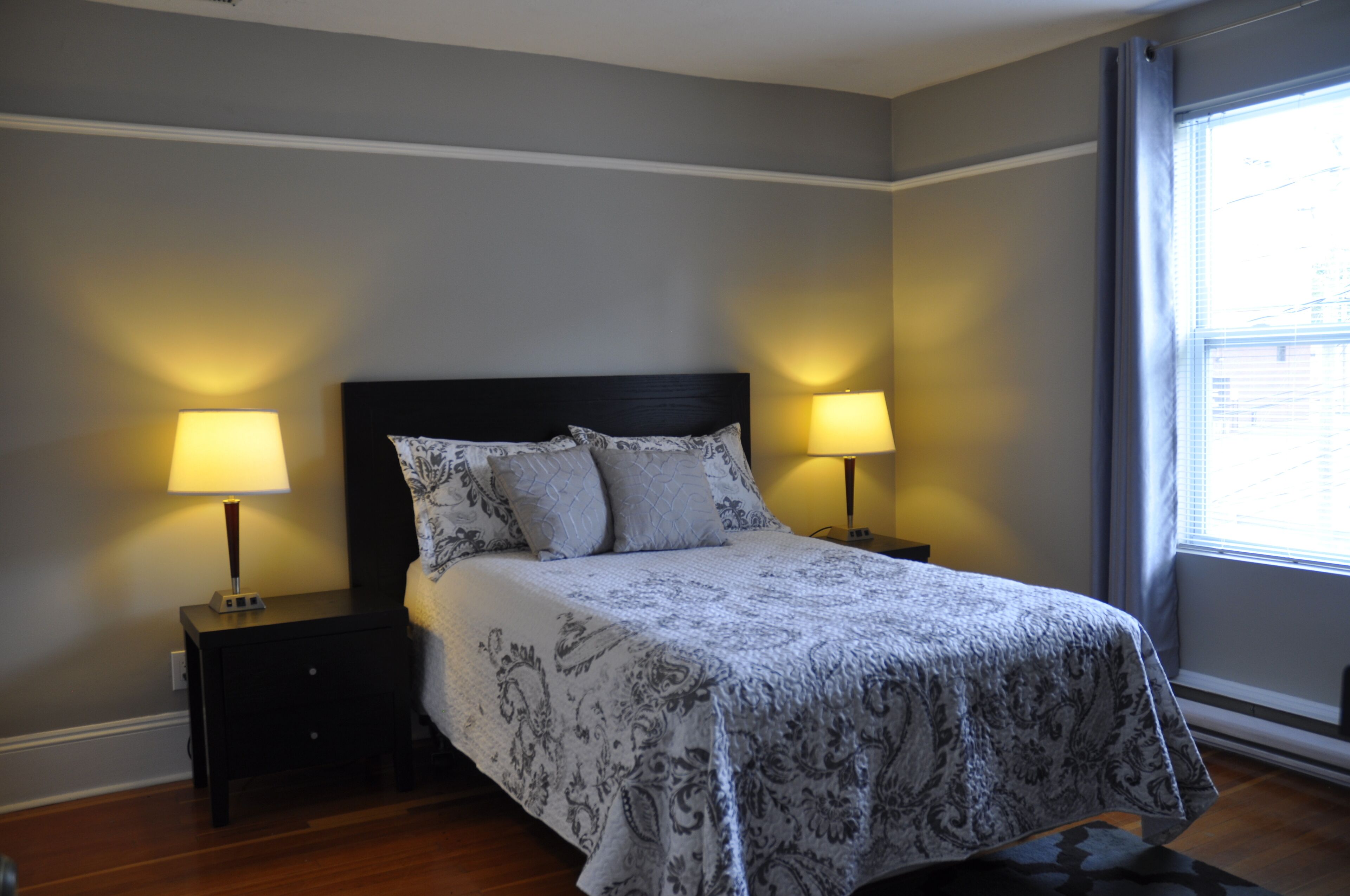2 bedrooms, iron/ironing board, bed sheets