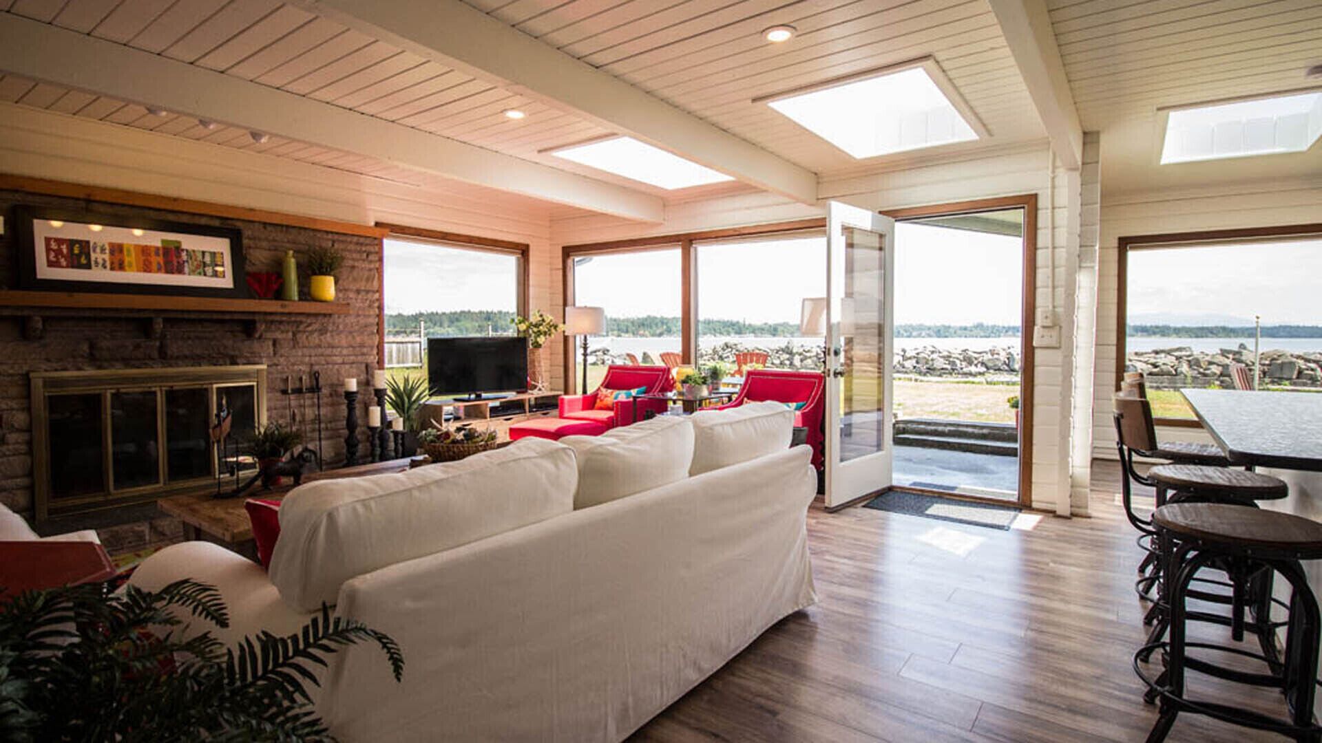 Baylight Beach House  +  Mother In-Law Appt for additional rate