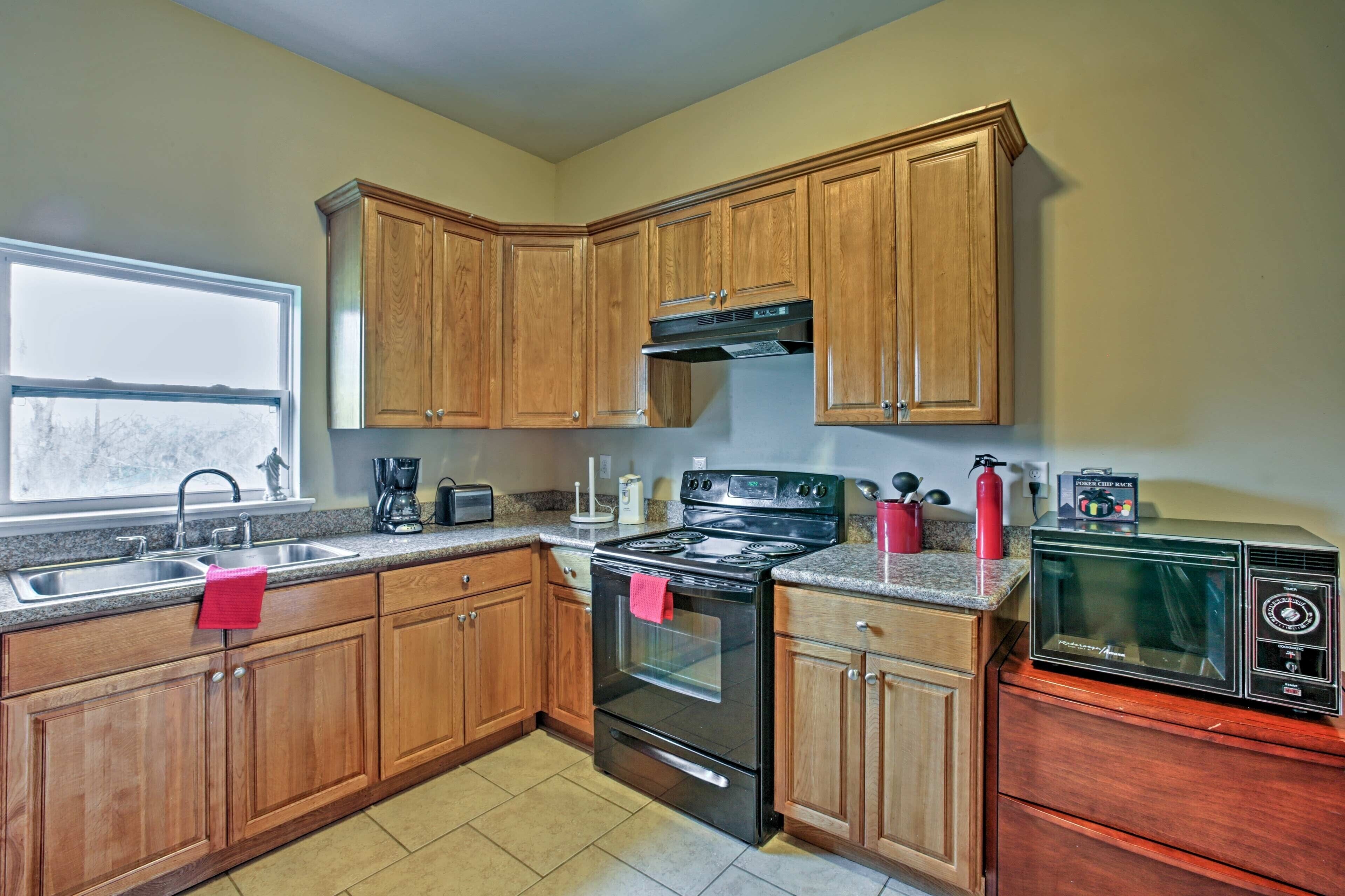 Quiet And Comfortable Three Bedroom Apartment near Falgout Canal Marina, Theriot