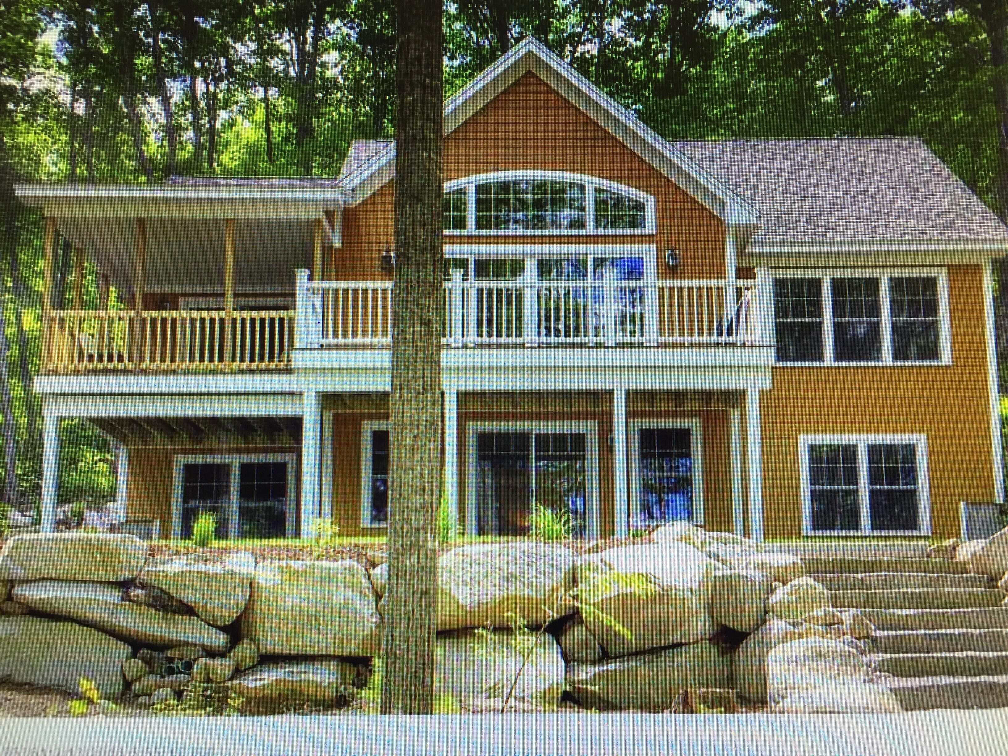 Spectacular Lake/Ski House in Bridgton Maine!