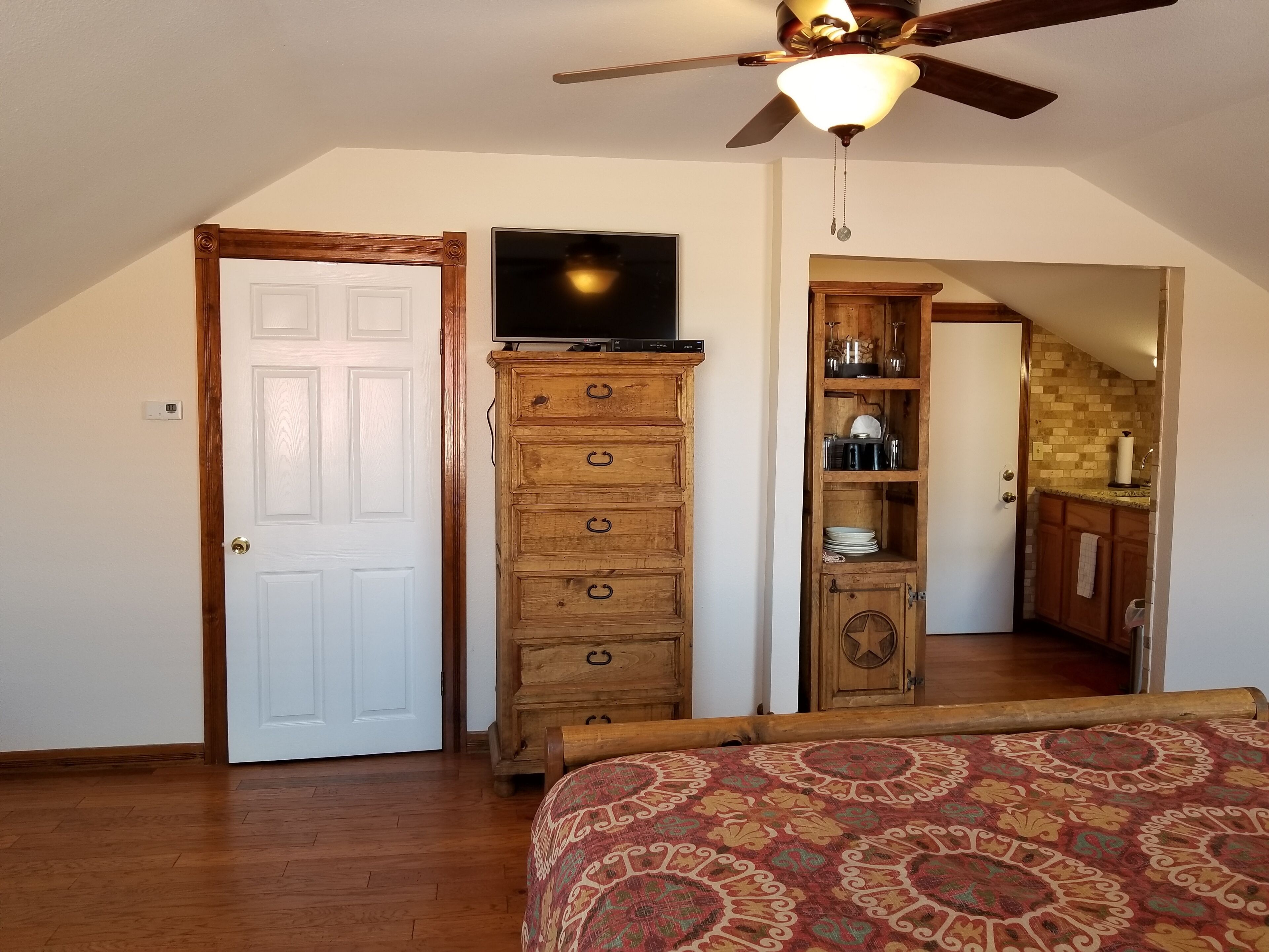 The Loft West at Mendelbaum Cellars