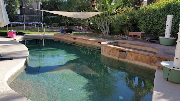 Piscine extérieure