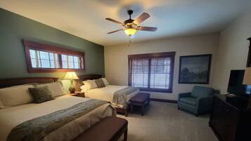 4 bedrooms, iron/ironing board, free WiFi, bed sheets