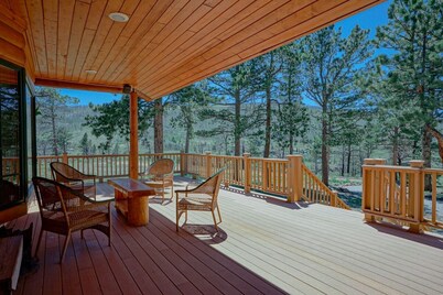 Exceptional Mountain Lodge in the Colorado Southern Rockies. Multifamily space!