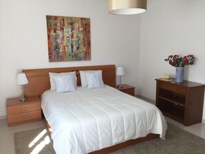 1 quarto, berço de viagem, Wi-Fi