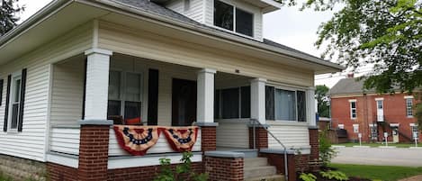 المنشأة من الخارج