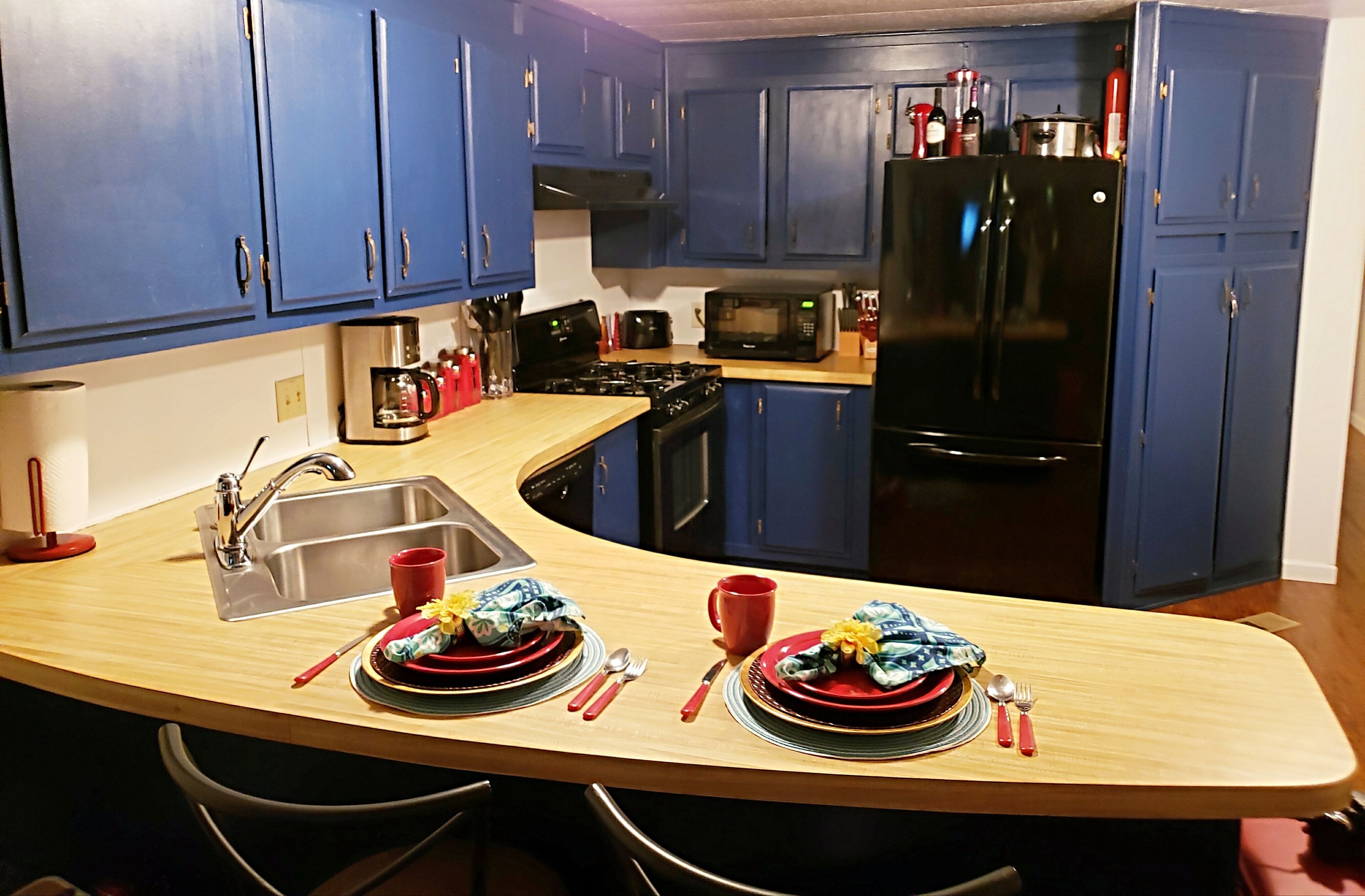 Location, Location!  Breath taking Panoramic Lake, Marina & City Light View