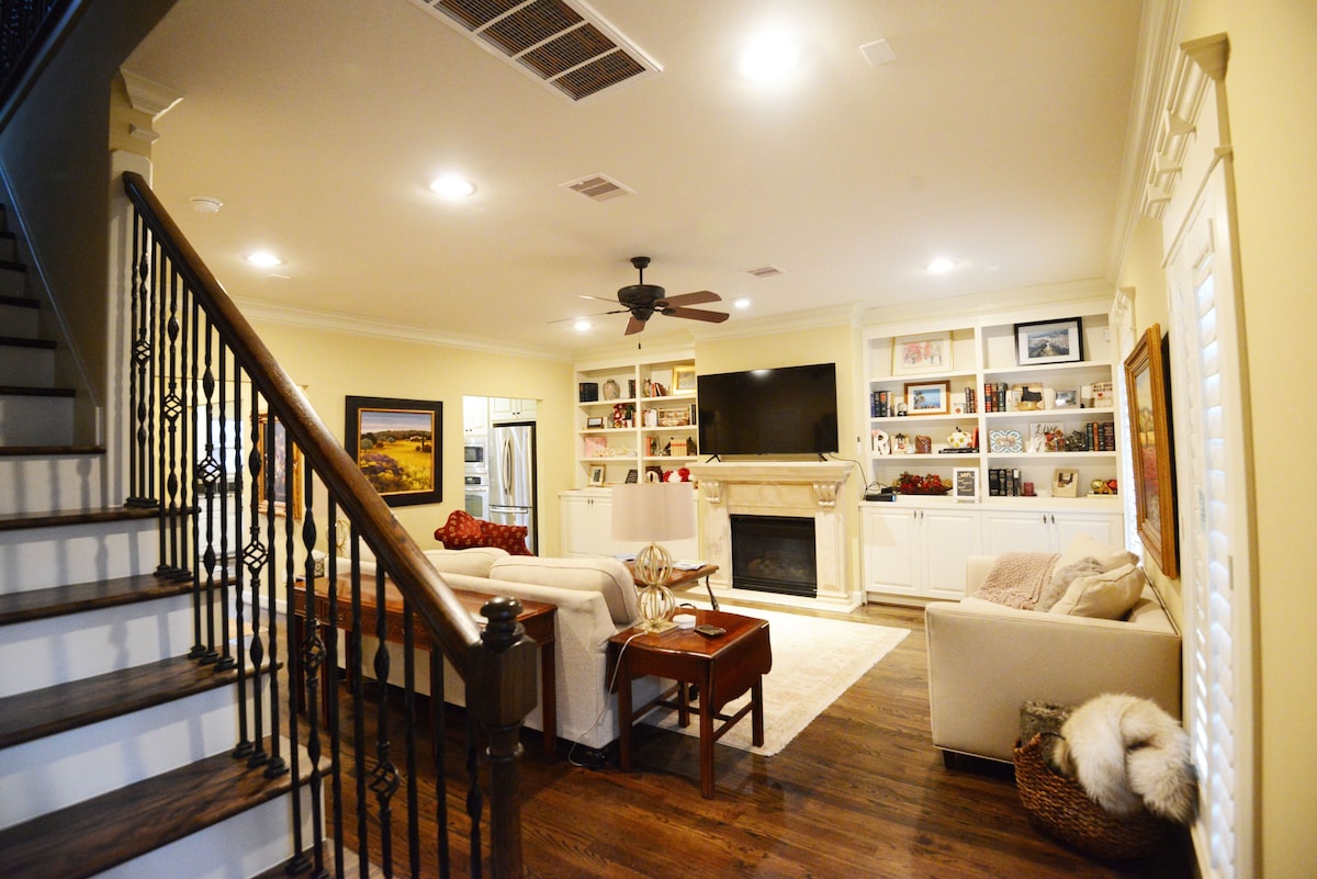 Photo of Houston Heights Home Close to Downtown, Medical Center & All Houston Attractions