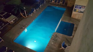 Opvarmet pool