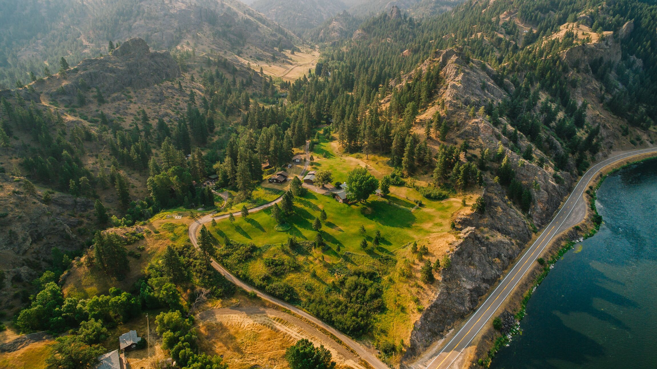 SCENIC HIDDEN VIEW ESTATE (Next to the Missouri River)