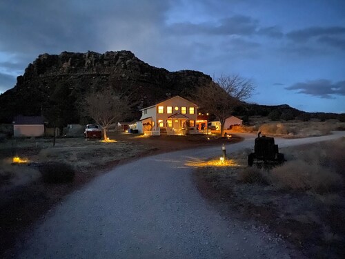 Zion Park/Grand Canyon Retreat at Stuart Farm