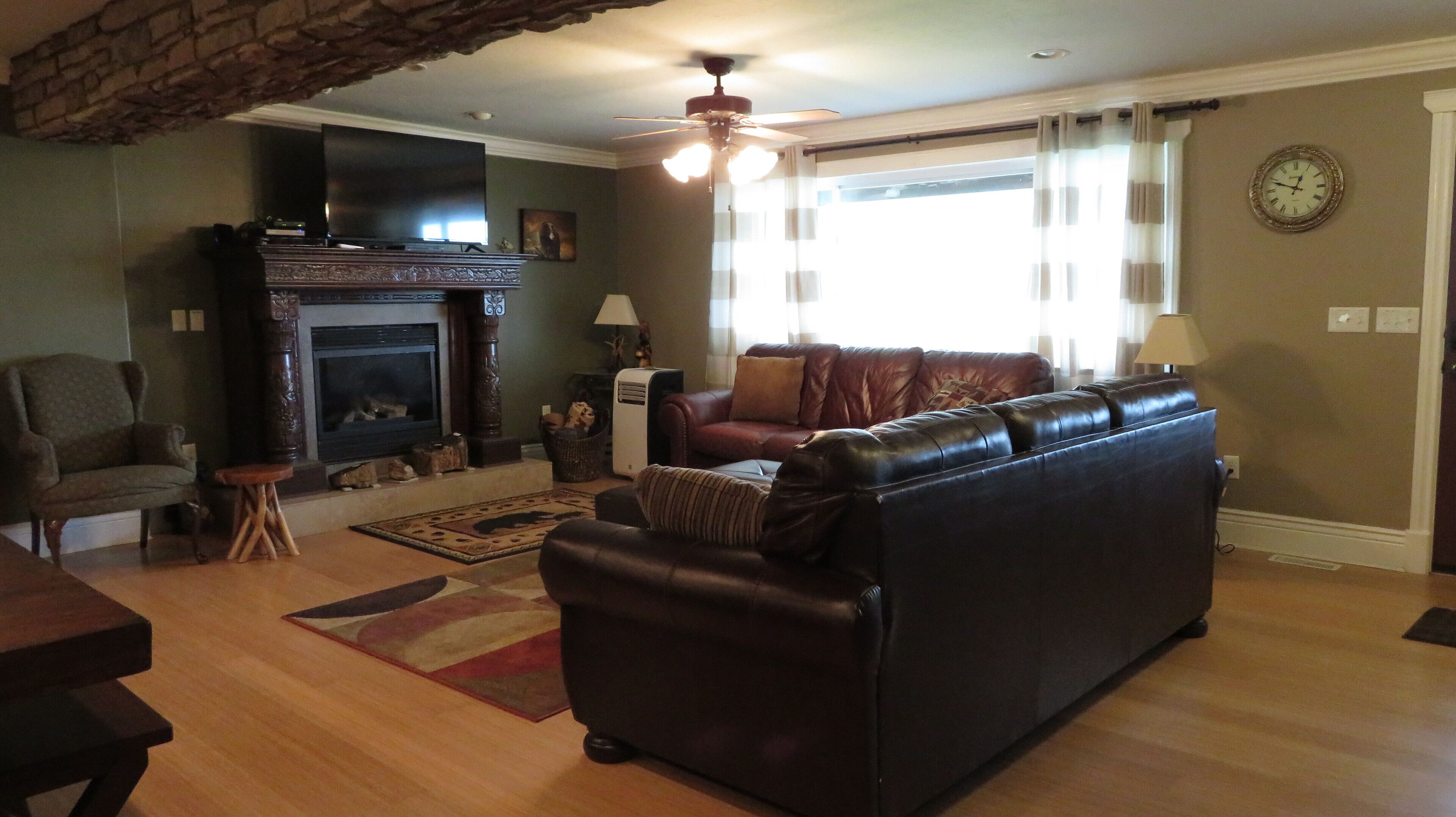 Cozy Bear Lodge Summer and WinterReservations 