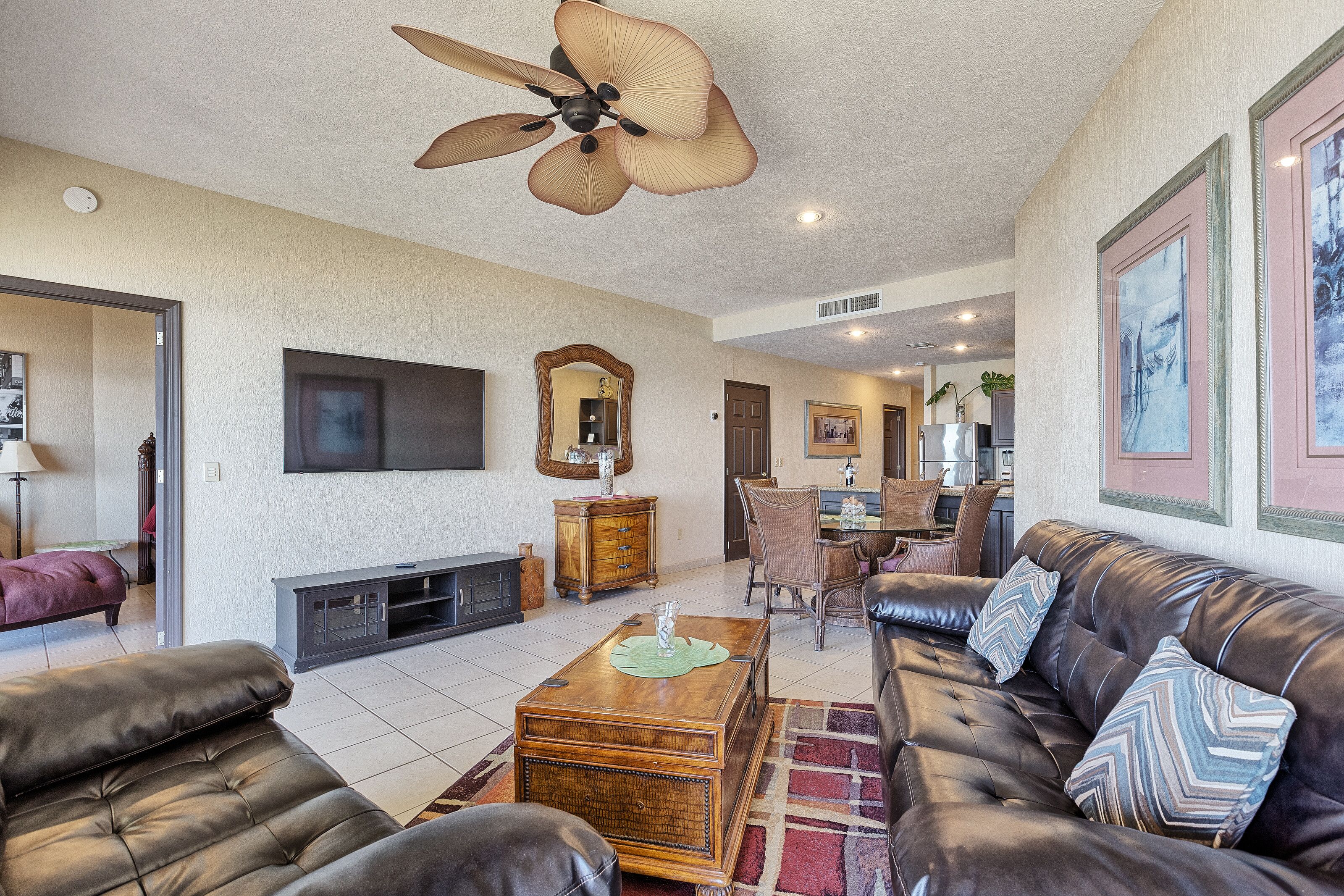 Breathtaking views of Sea of Cortez from this gorgeous beachfront condo!