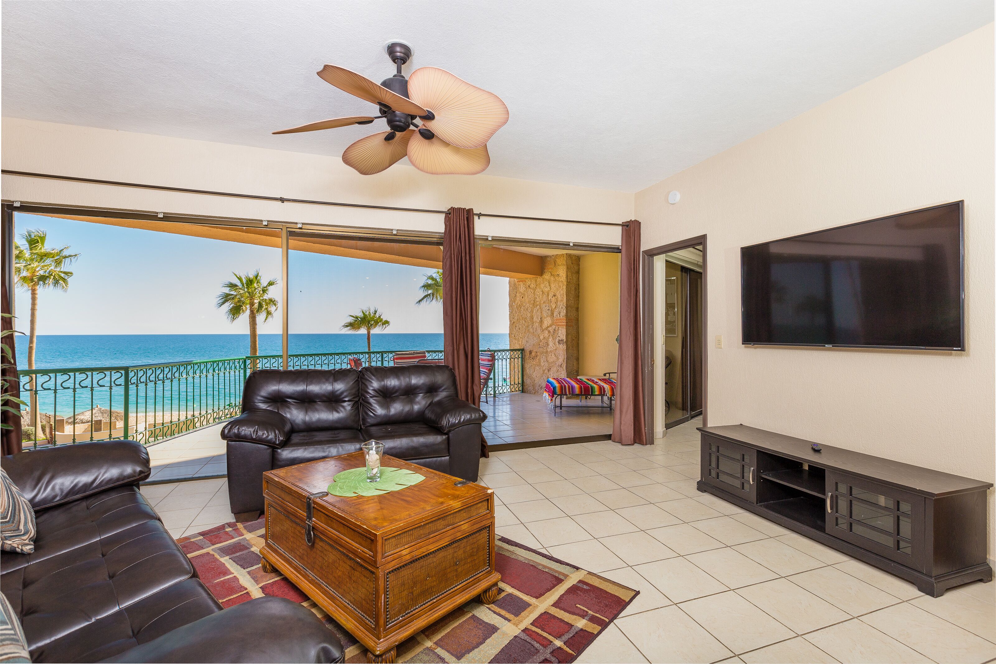 Breathtaking views of Sea of Cortez from this gorgeous beachfront condo!