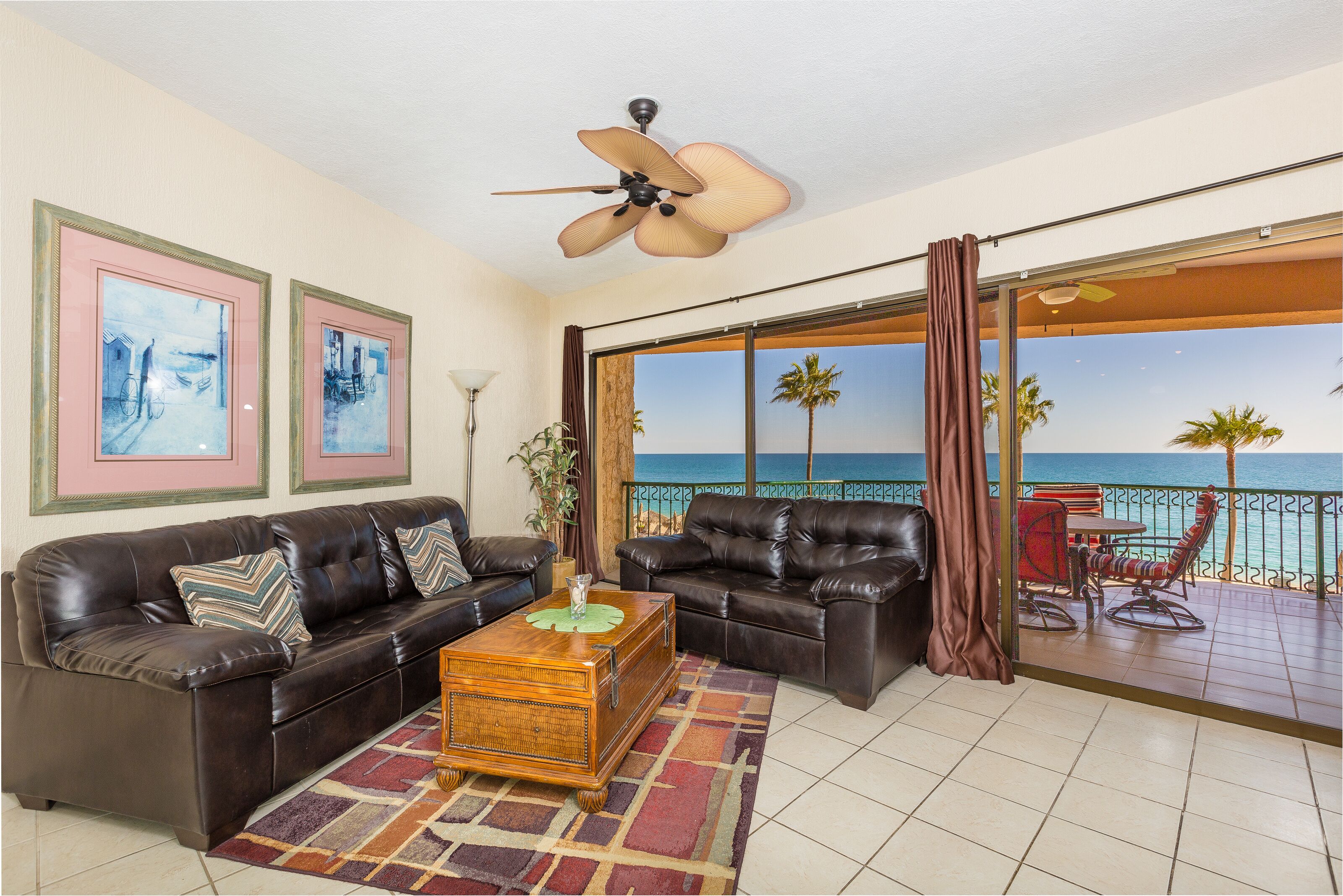 Breathtaking views of Sea of Cortez from this gorgeous beachfront condo!