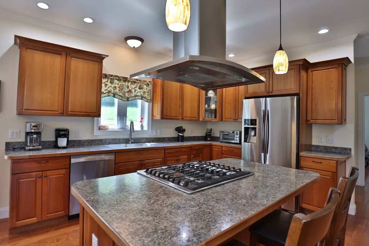 雪櫃、微波爐、焗爐、爐具