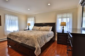 5 quartos, ferros/tábuas de passar roupa, Wi-Fi, roupa de cama